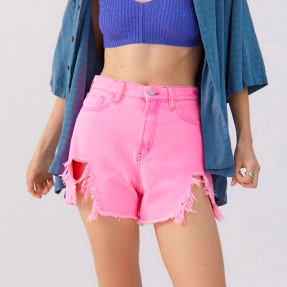 NWT UO Cut-out Thigh Fray High Rise Denim Jean Shorts - Bubblegum Hot Pink